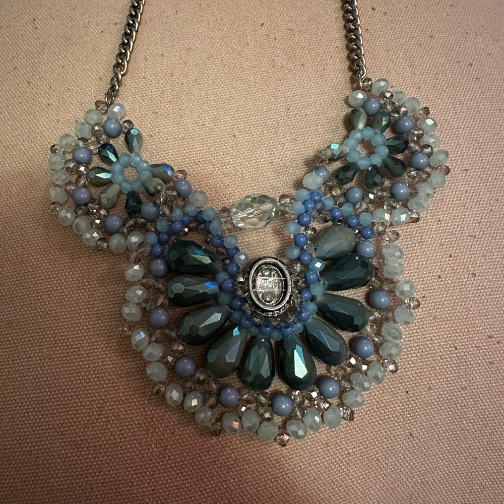 Betsey Johnson Lady Lock Skull Blue Beaded Vintage Necklace Large - Picture 8 of 13
